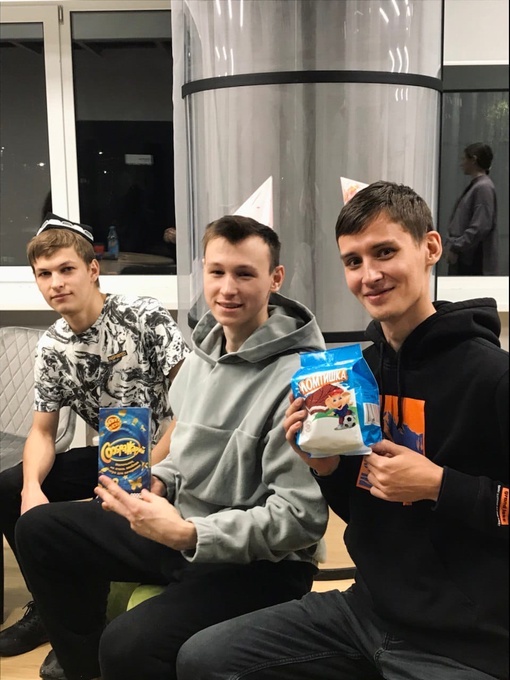 А вот и настолка подъехала Сегодня в нашем Молодежном пространстве было жарррркоооо А всё…