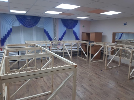 На базе Молодежного (подросткового) клуба «Спутник» организована благотворительная акция по плетению маскировочных сетей для…