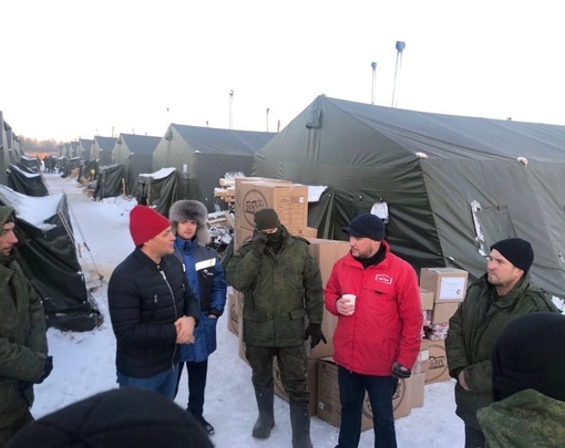 Вчера Глава ЕМР и руководитель молодежного сектора города Елабуга посетили мобилизованных елабужан в палаточном…