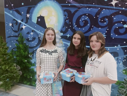 Активисты подросткового клуба настольных игр «Снайпер» посетили Ногоднюю елку от Главы в ДК. #мц_барс…