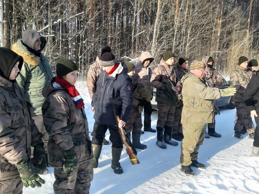 Вот и подведены итоги выездных, практических занятий по стрельбе м(п)к «Юный десантник» С автомата…
