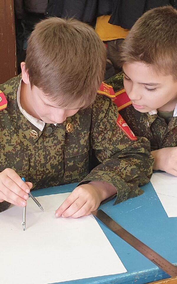 Мы не только чертим?✏?. За верстаком работаем усердно??? #кадетыЕлабуга #кадеты #школа3Елабуга #кадетышколы3елабуга…