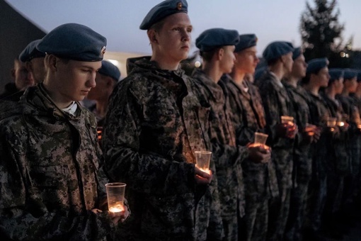 9 Мая в 20:30 часов на Площади Памяти состоялась Всероссийская акция «Свеча Победы»! Жители…