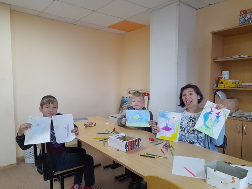 Ребята️️️ из подросткового клуба настольных игр «Снайпер» сегодня рисовали «Свое настроение «. #мпк_снайпер #мц_барс…